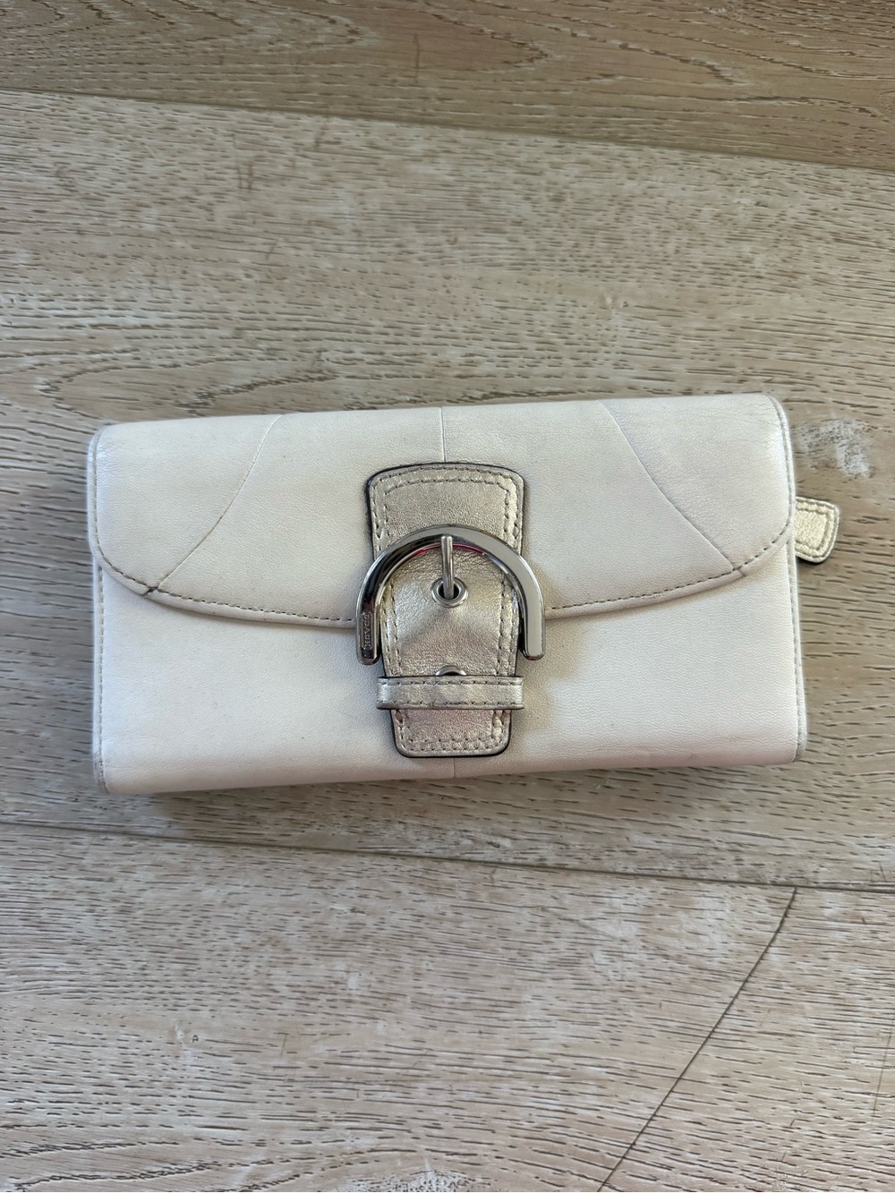 Coach vintage soho leather trifold wallet